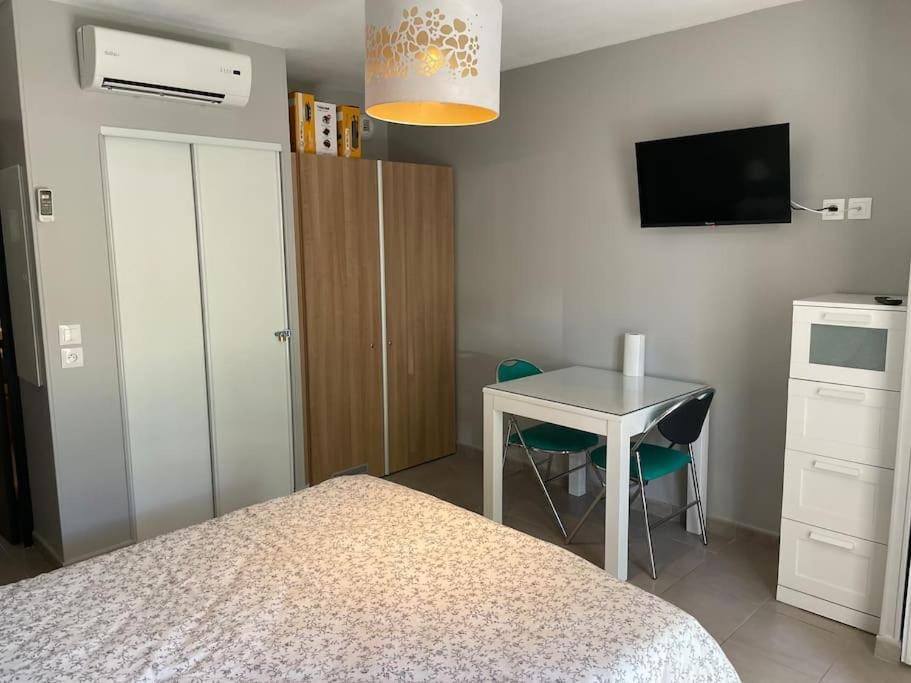 Studio Cosy Residence Odalys 3 Etoiles La Londe-les-Maures Exterior foto